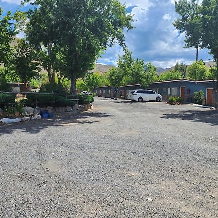 Toiyabe Motel Walker Exterior foto